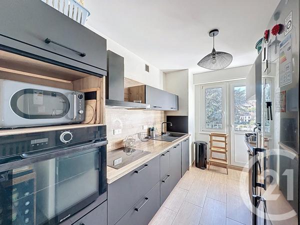 Appartement F3 à vendre  3 pièces - 87,49 m2 VANDOEUVRE LES NANCY - 54