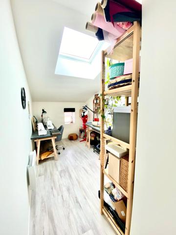 Maison 4 pièces avec terrasse et stationnements