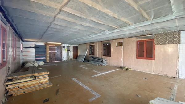 A vendre local commercial 222 m² avec terrain et parking – Ruoms (07120)