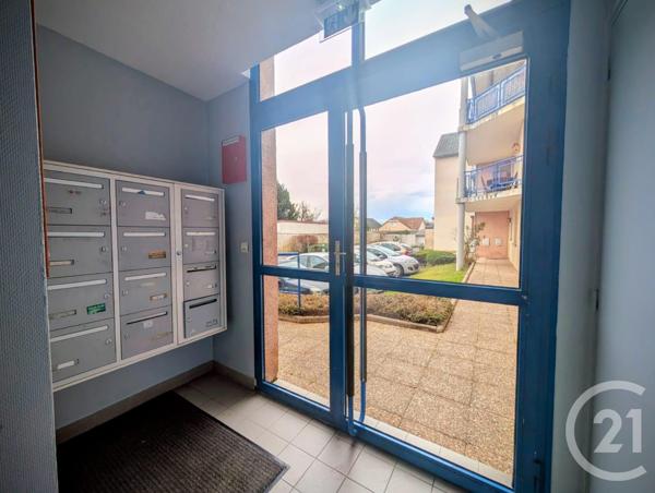 Appartement F3 à vendre  3 pièces - 75 m2 CHALONS EN CHAMPAGNE - 51