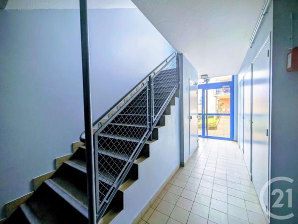 Appartement F3 à vendre  3 pièces - 75 m2 CHALONS EN CHAMPAGNE - 51