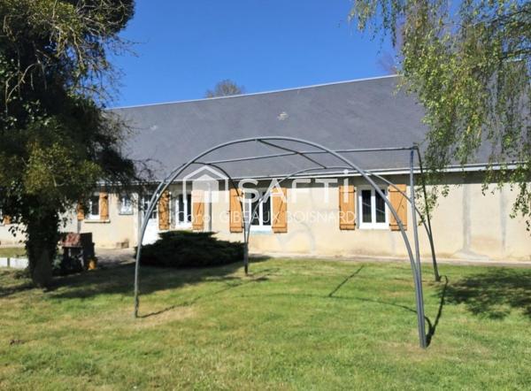 Longère au calme avec gros potentiel, dépendances accolées et grand terrain