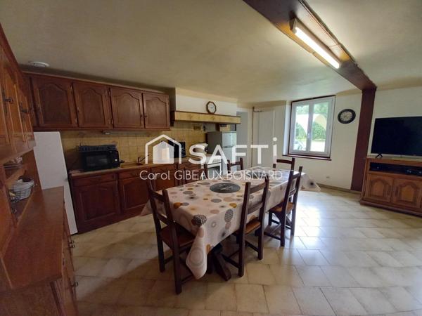 Longère au calme avec gros potentiel, dépendances accolées et grand terrain