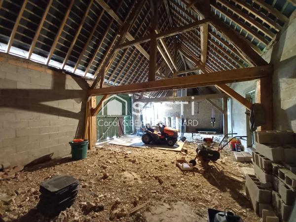 Longère au calme avec gros potentiel, dépendances accolées et grand terrain