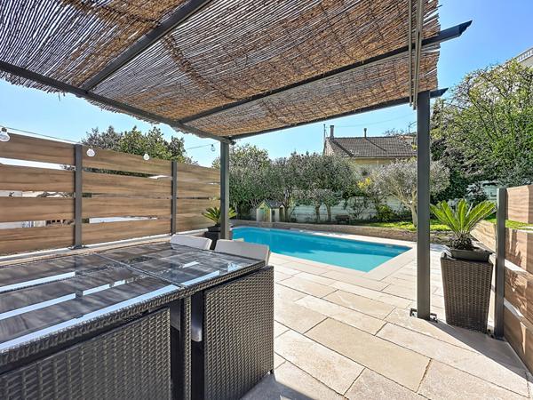 Maison familiale de charme , T5 à vendre à Marseille  13013 - Croix Rouge-Technopôle