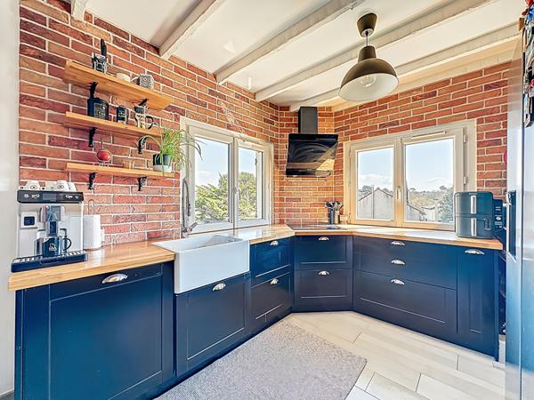 Maison familiale de charme , T5 à vendre à Marseille  13013 - Croix Rouge-Technopôle