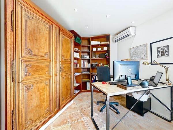 Maison familiale de charme , T5 à vendre à Marseille  13013 - Croix Rouge-Technopôle