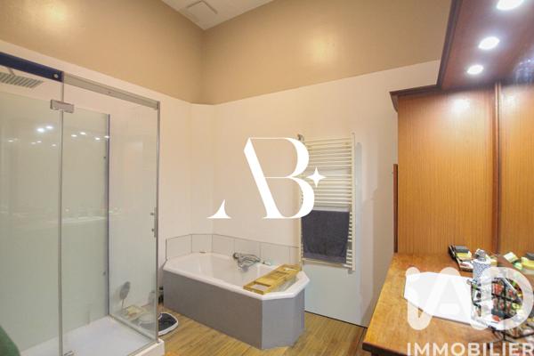 Maison à vendre 8 pièces 291 m² Saint-Macaire