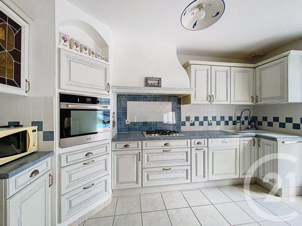 Maison à vendre  5 pièces - 127,17 m2 BREUIL MAGNE - 17