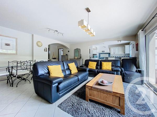 Maison à vendre  5 pièces - 127,17 m2 BREUIL MAGNE - 17