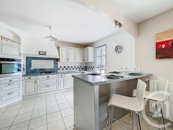 Maison à vendre  5 pièces - 127,17 m2 BREUIL MAGNE - 17