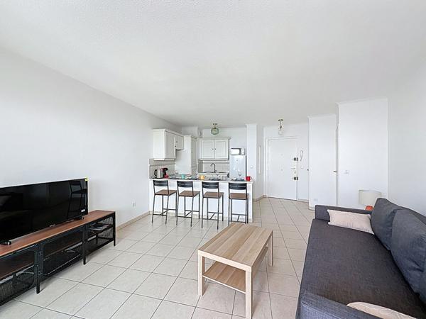 Antibes 2 pièces Calme, lumineux et climatisé.