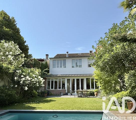 Maison à vendre 8 pièces 215 m² Bordeaux