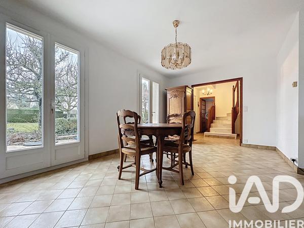 Maison à vendre 7 pièces 139 m² Rambouillet