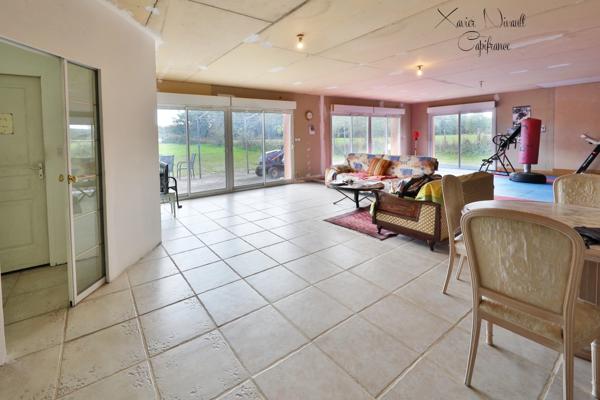 Maison à vendre 8 pièces proche de MANTENAY MONTLIN (01)