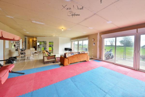 Maison à vendre 8 pièces proche de MANTENAY MONTLIN (01)