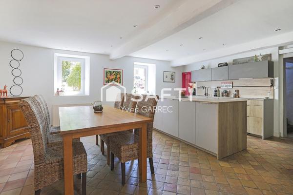 Corps de ferme entièrement rénové