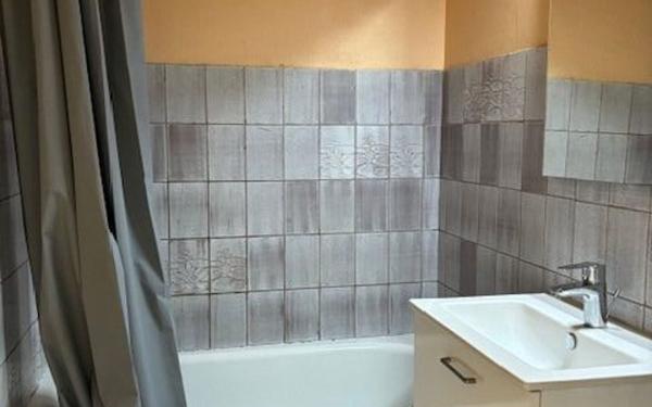 Appartement à louer    1 pièce • 21,22 m2 Arcachon