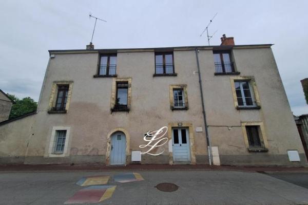 Vente - Immeuble 14 pièces 314 m 2 SABLE SUR SARTHE (72300)