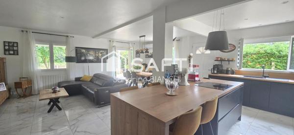 Maison de 2006 3 chambres sur 712 m² de terrain