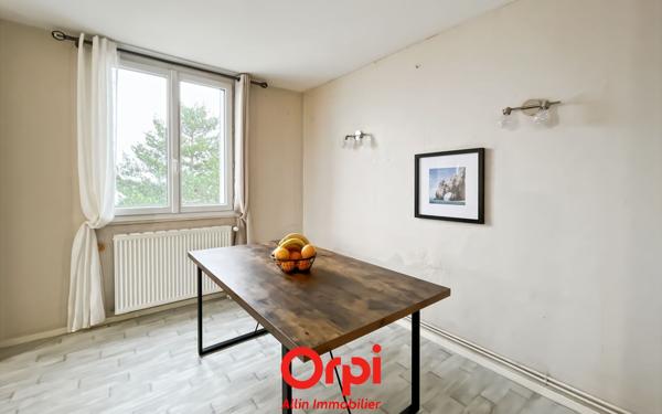 Appartement à vendre    3 pièces •  Montluçon