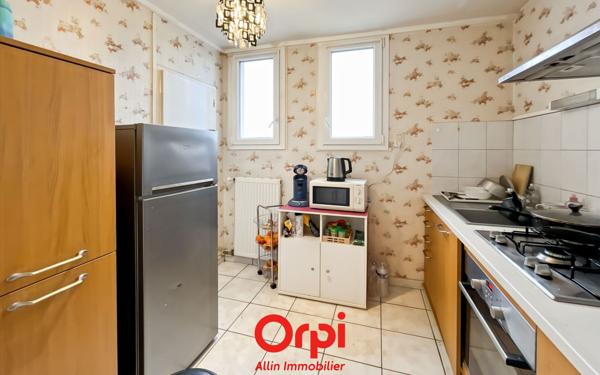 Appartement à vendre    3 pièces •  Montluçon