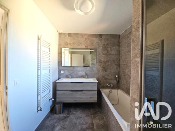 Location maison 5 pièces 88 m² Genay