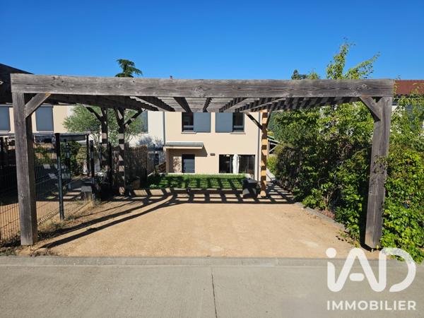 Location maison 5 pièces 88 m² Genay