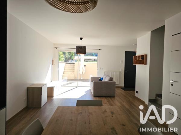 Location maison 5 pièces 88 m² Genay
