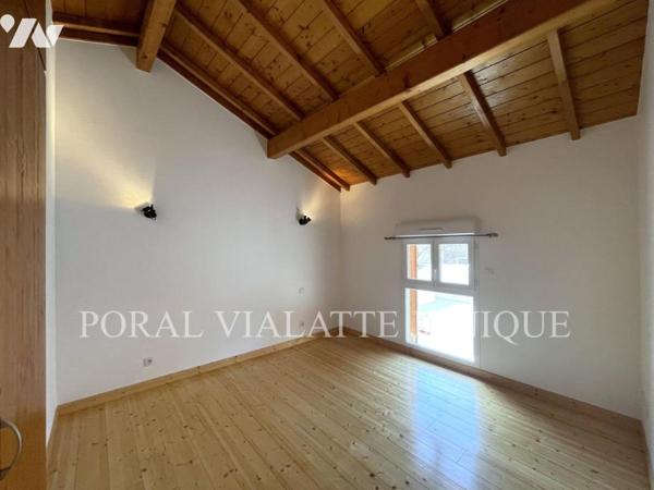 Maison de village avec garage