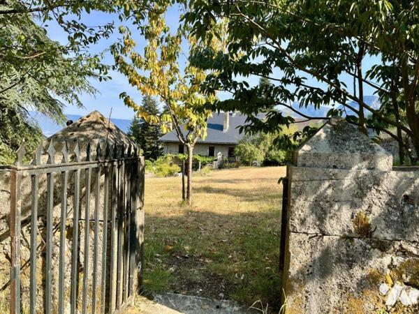 ST-JEOIRE-PRIEURÉ – PROPRIÉTÉ DE CARACTÈRE DU XIXᵉ SIÈCLE – PLUS DE 6 HECTARES – PISCINE 