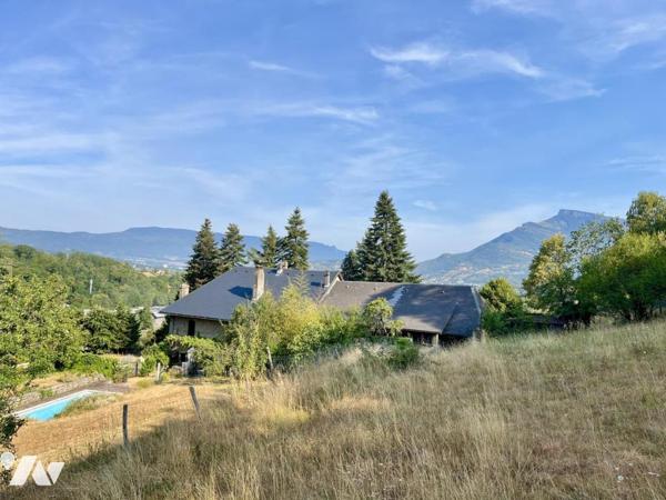 ST-JEOIRE-PRIEURÉ – PROPRIÉTÉ DE CARACTÈRE DU XIXᵉ SIÈCLE – PLUS DE 6 HECTARES – PISCINE 