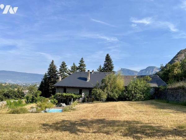 ST-JEOIRE-PRIEURÉ – PROPRIÉTÉ DE CARACTÈRE DU XIXᵉ SIÈCLE – PLUS DE 6 HECTARES – PISCINE 