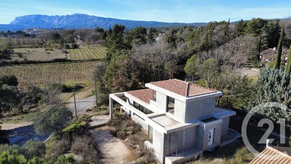 Maison à vendre  5 pièces - 150 m 2   POURRIERES  - 83