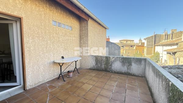 Apt (84400) Ensemble immobilier composé de deux appartements