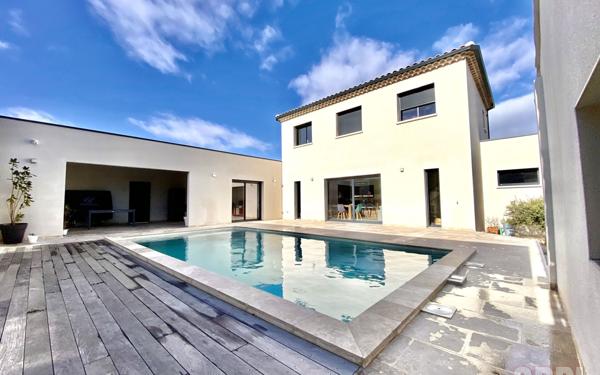 Maison à vendre    5 pièces •  Monteux