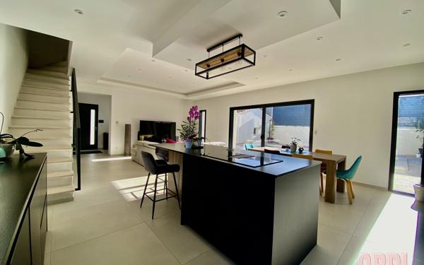 Maison à vendre    5 pièces •  Monteux