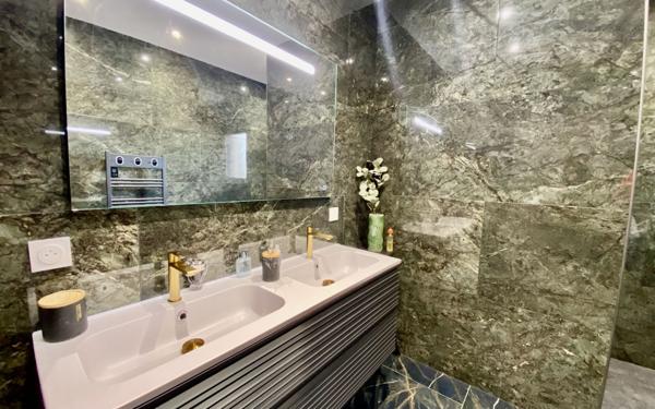 Maison à vendre    5 pièces •  Monteux