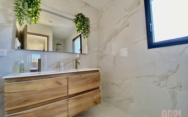 Maison à vendre    5 pièces •  Monteux