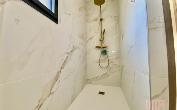 Maison à vendre    5 pièces •  Monteux