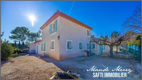 Propriété au charme Provençal - villa individuelle 160 m2 - 3 chambres dont une suite parentale de plain-pied + un bureau - dépendance de 12 m2 - piscine chauffée - double garage de 32 m2 et abri voiture - terrain de près de 2000 m2