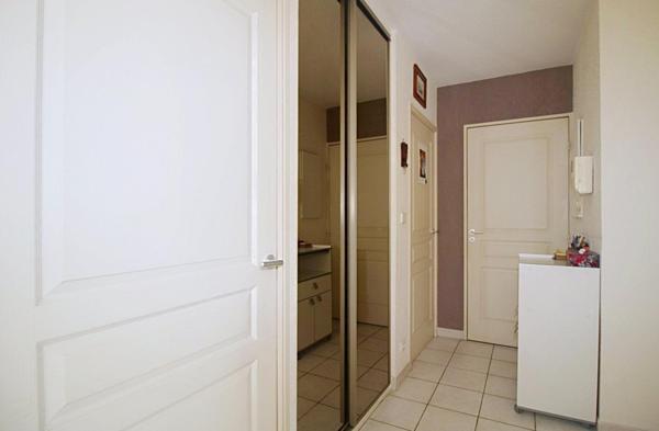 Bel appartement P2 de 51 m2 avec balcon et garage