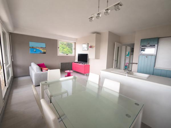 ROYAN - ENTRE LES QUARTIERS DU PIGEONNIER ET DE PONTAILLAC - 350 M PLAGES - BEL APARTEMENT T3 LUMINEUX