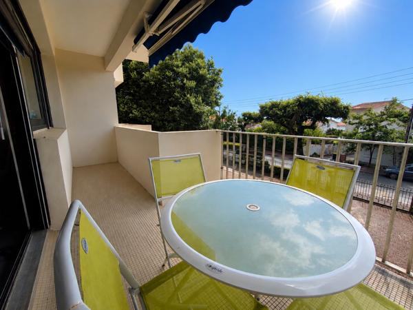 ROYAN - ENTRE LES QUARTIERS DU PIGEONNIER ET DE PONTAILLAC - 350 M PLAGES - BEL APARTEMENT T3 LUMINEUX