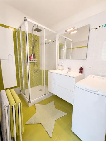 ROYAN - ENTRE LES QUARTIERS DU PIGEONNIER ET DE PONTAILLAC - 350 M PLAGES - BEL APARTEMENT T3 LUMINEUX