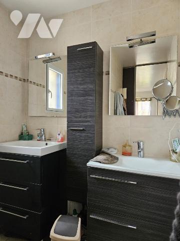 Maison centre bourg avec grande piscine