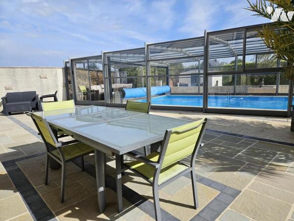 Maison centre bourg avec grande piscine