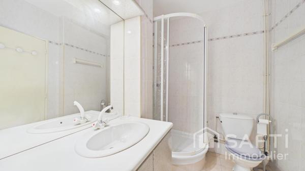 PESSAC - STUDIO 33 m² - BALCON & STATIONNEMENT