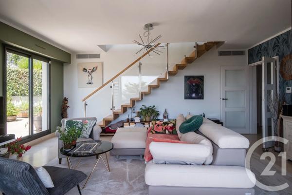 Appartement F6 à vendre  6 pièces - 159,02 m 2   NICE  - 06