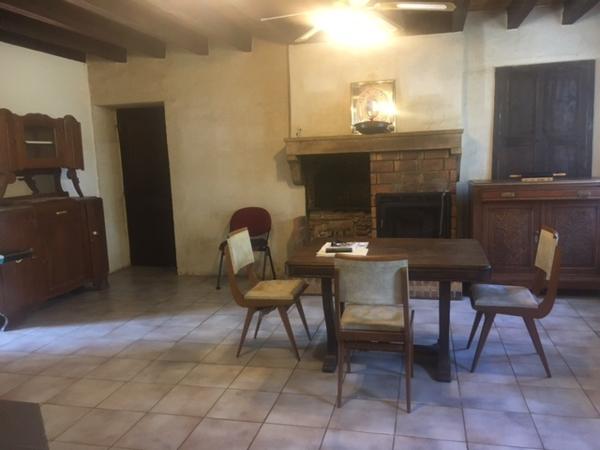 Baugy (18800) Maison de Type Longère de 160m2 Commune de Baugy